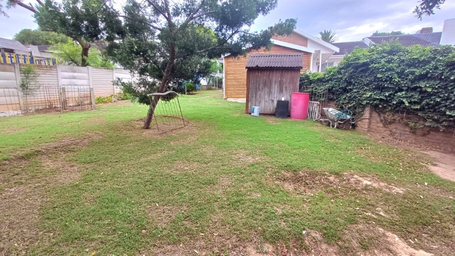 5 Bedroom Property for Sale in Vanes Estate Eastern Cape